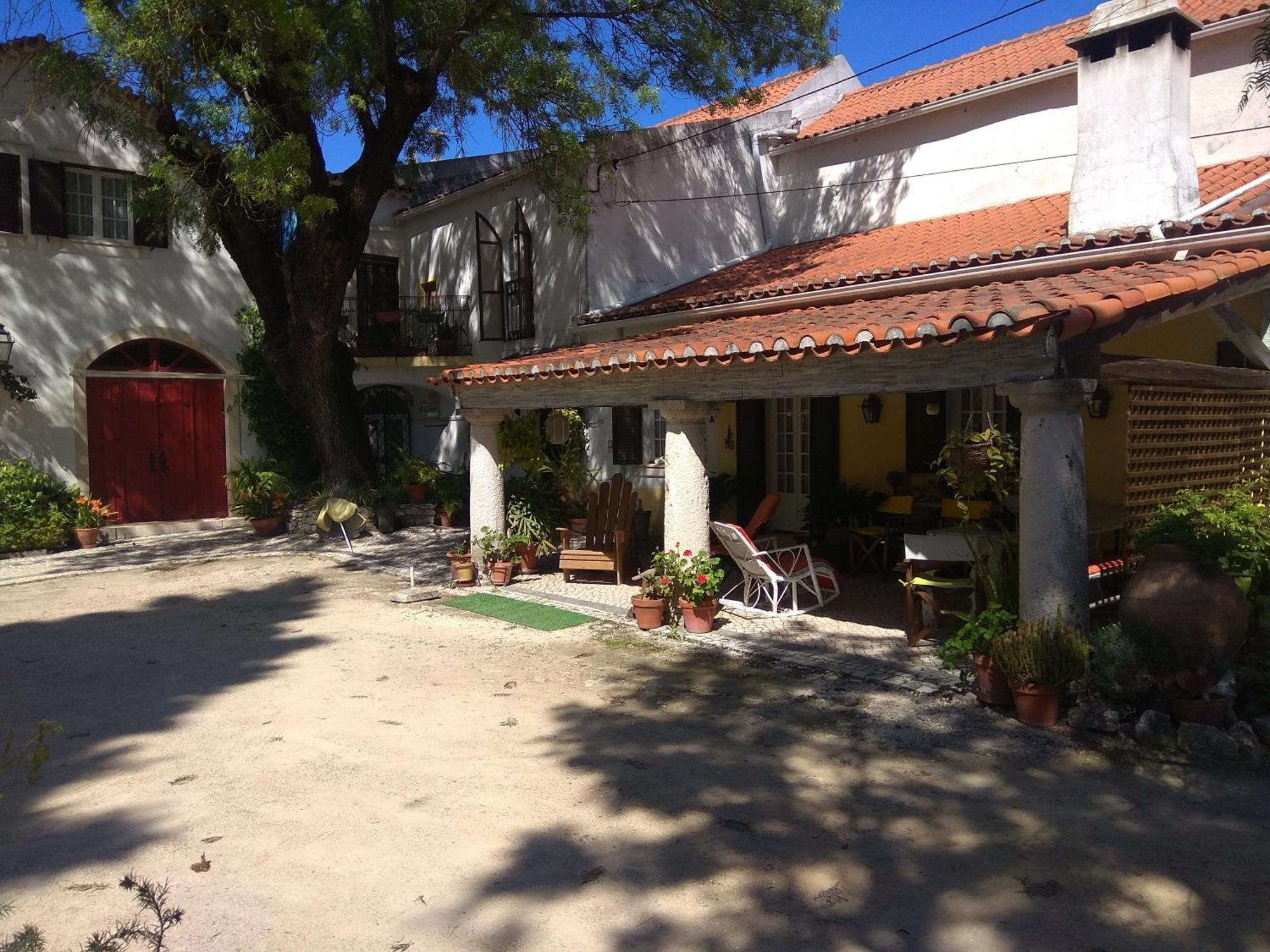 Casa Dos Arrabidos Guest House Torres Novas Exterior photo